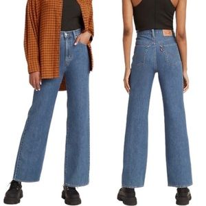 Levi’s High-Waisted Straight